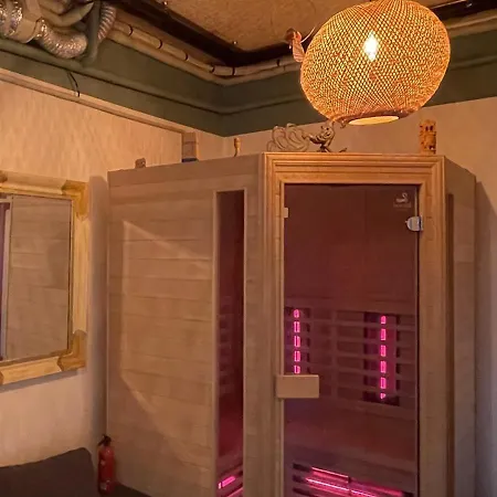 Holiday home Maison D'architecte 30 Min Paris